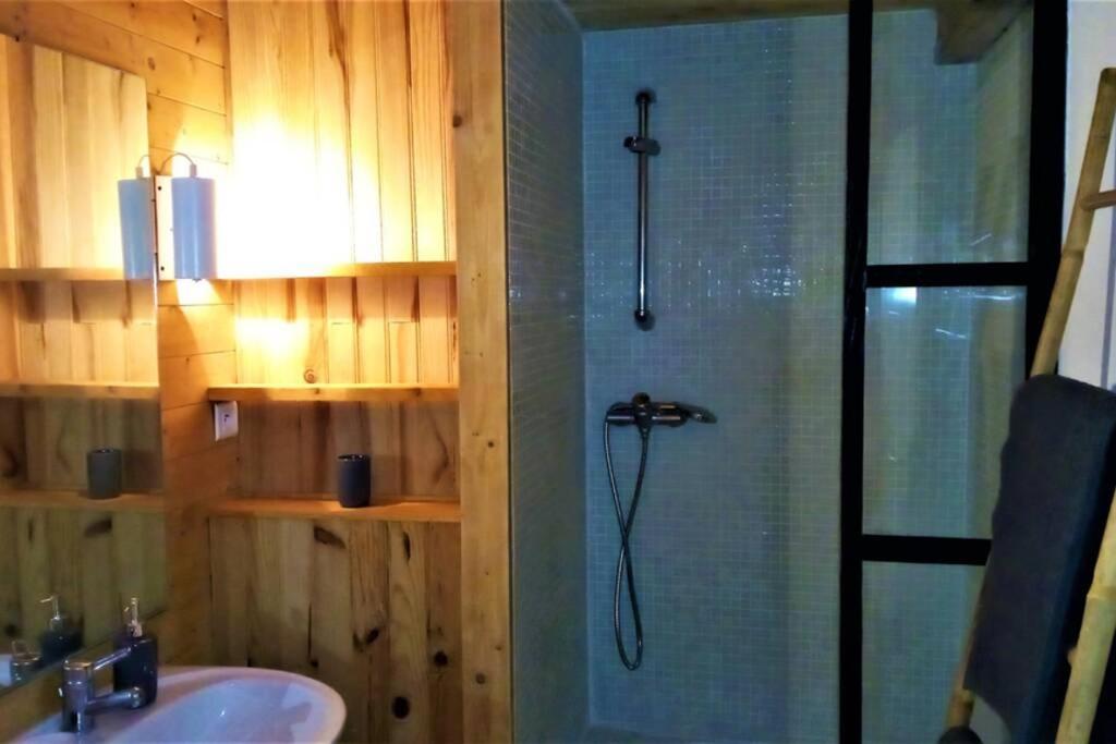 Studio 32M2 - Dans Propriete Avec Vue Imprenable Sur Le Lac Du Salagou Liausson Kültér fotó