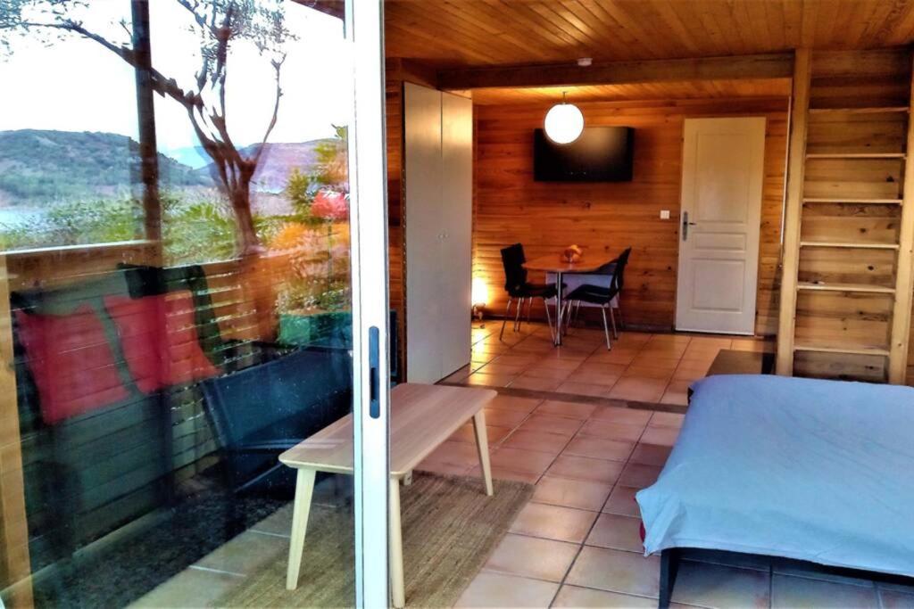 Studio 32M2 - Dans Propriete Avec Vue Imprenable Sur Le Lac Du Salagou Liausson Kültér fotó