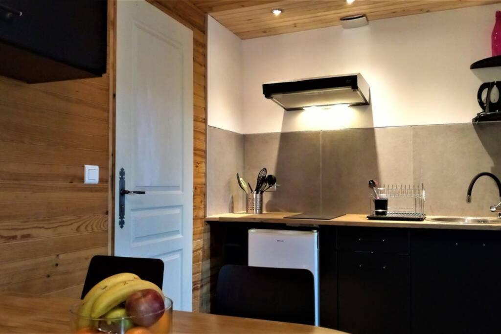 Studio 32M2 - Dans Propriete Avec Vue Imprenable Sur Le Lac Du Salagou Liausson Kültér fotó