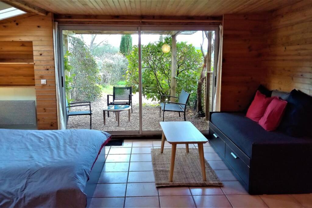 Studio 32M2 - Dans Propriete Avec Vue Imprenable Sur Le Lac Du Salagou Liausson Kültér fotó