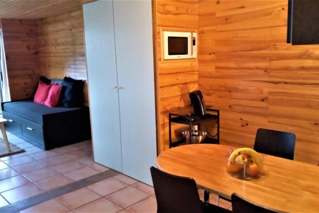 Studio 32M2 - Dans Propriete Avec Vue Imprenable Sur Le Lac Du Salagou Liausson Kültér fotó